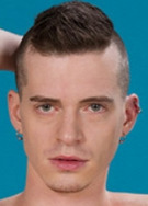 Axel-Abysse Capa