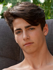 Ayden-Mallory Capa