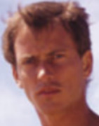 Clint-Ely Capa