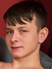 Connor-Rex Capa