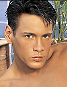 Erik-Houston Capa