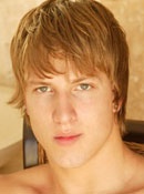 Ethan-Clarke Capa
