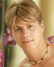 Josh-Elliot Capa