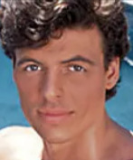 Ken-Adkins Capa