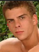 Matthew-Gray Capa