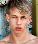 Nils-Tatum Capa