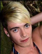 Rhys-Casey Capa