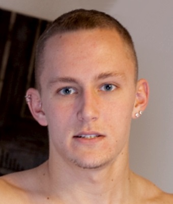 Trevor-Laster Capa